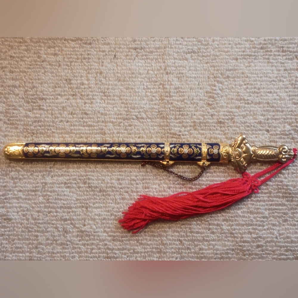 Vintage Chinese Dragon Cloisonne' Sword & Scabbard Letter Opener. - Picture 6 of 10